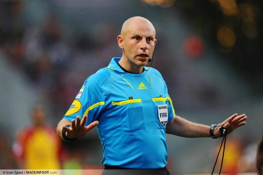 Les arbitres de la huitième journée