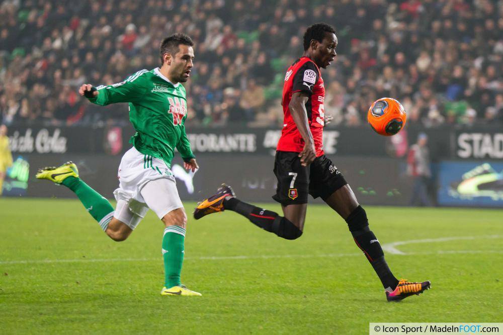 Loïc Perrin à la lutte avec le rennais Pitroïpa