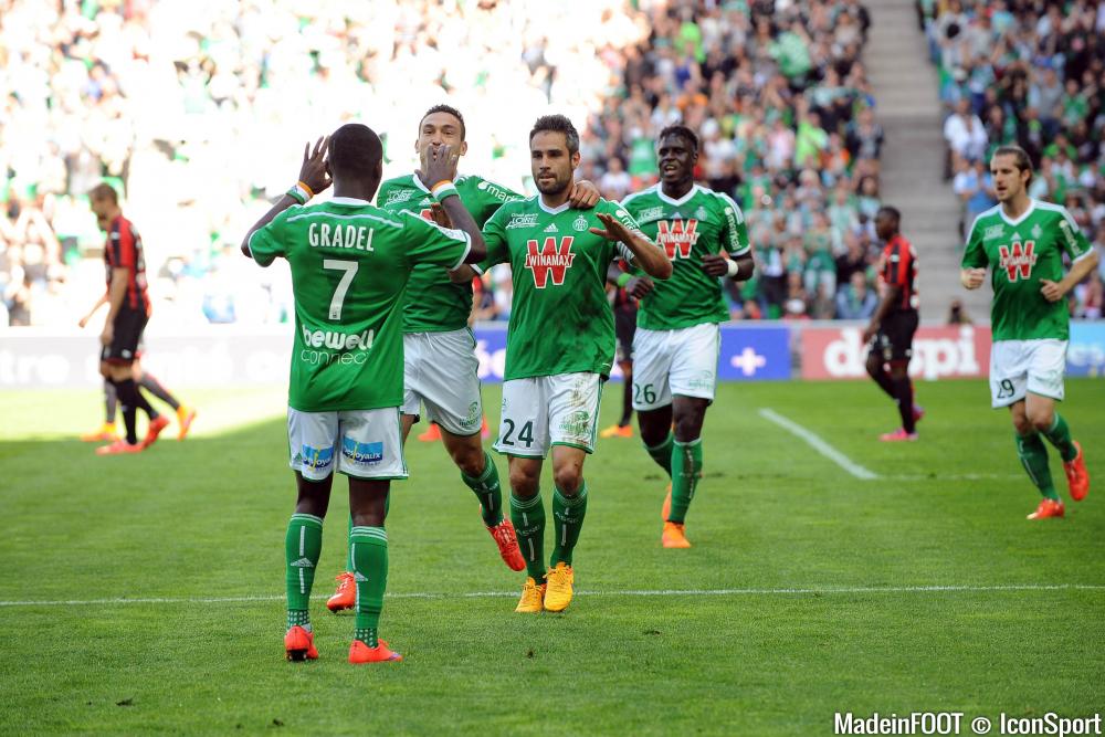 L'effectif stéphanois connait désormais ses nouveaux maillots.