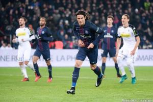 Cavani enfile les buts.
