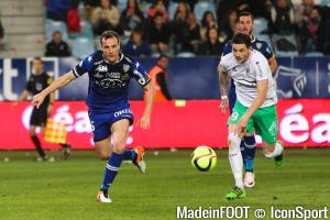 Nolan Roux et l'ASSE se déplacent à Metz, dimanche après-midi.