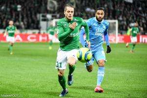 Romain Hamouma au duel avec Jordan Amavi