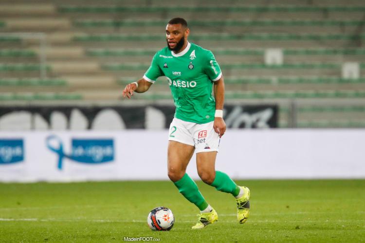 Mercato - L'AS Saint-Etienne se sépare de Harold Moukoudi (officiel)